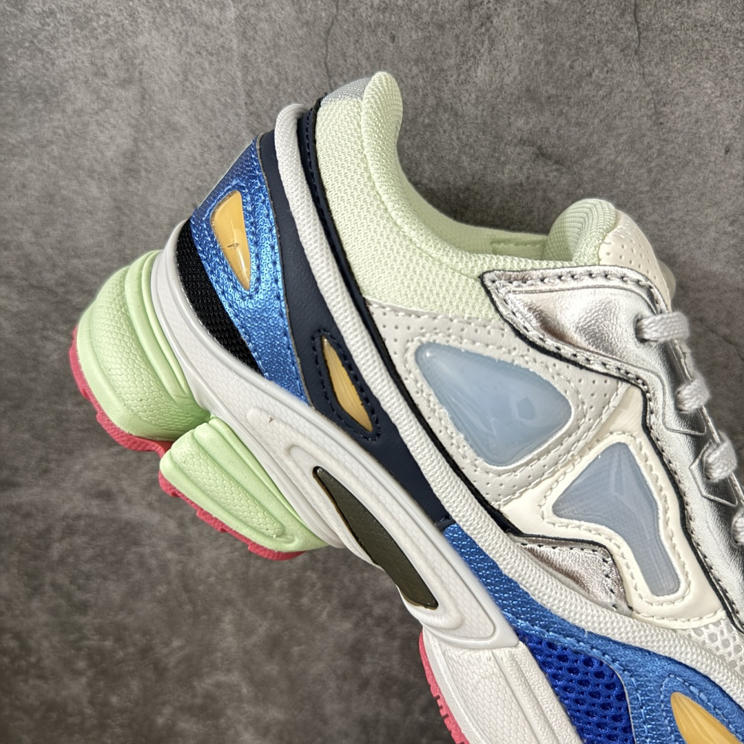 Adidas 阿迪 x RAF SIMONS 拉夫西蒙 Ozweego 先锋潮流 水泡 复古低帮休闲鞋 B26077 独 Adidas 阿迪 x RAF SIMONS 拉夫西蒙 Ozweego 先锋潮流 水泡 复古低帮休闲鞋 B26077 独