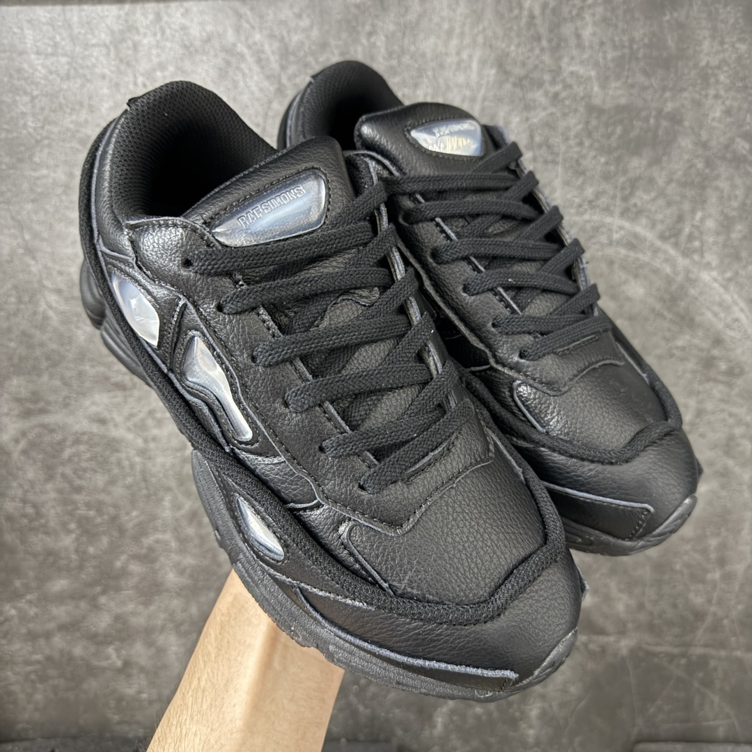 Adidas 阿迪 x RAF SIMONS 拉夫西蒙 Ozweego 先锋潮流 水泡 复古低帮休闲鞋 S74145 独 Adidas 阿迪 x RAF SIMONS 拉夫西蒙 Ozweego 先锋潮流 水泡 复古低帮休闲鞋 S74145 独