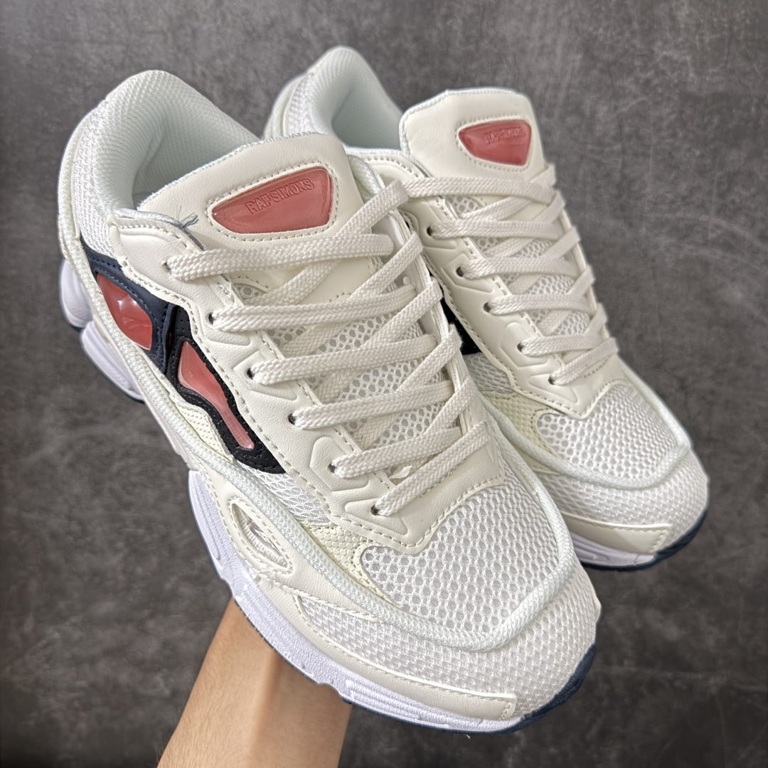Adidas 阿迪 x RAF SIMONS 拉夫西蒙 Ozweego 先锋潮流 水泡 复古低帮休闲鞋 S74145 独 Adidas 阿迪 x RAF SIMONS 拉夫西蒙 Ozweego 先锋潮流 水泡 复古低帮休闲鞋 S74145 独
