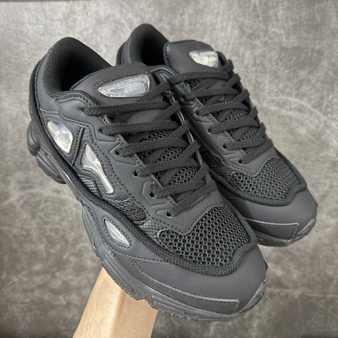 Adidas 阿迪 x RAF SIMONS 拉夫西蒙 Ozweego 先锋潮流 水泡 复古低帮休闲鞋 S74145 独 Adidas 阿迪 x RAF SIMONS 拉夫西蒙 Ozweego 先锋潮流 水泡 复古低帮休闲鞋 S74145 独