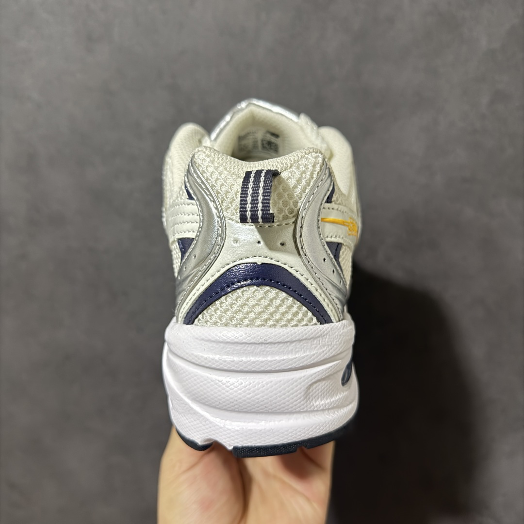 New Balance NB530系列复古休闲慢跑鞋 货号:MR 尺码:36 37 37.5 38 38.5 39.5 New Balance NB530系列复古休闲慢跑鞋 货号:MR 尺码:36 37 37.5 38 38.5 39.5