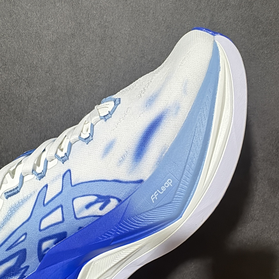 Asics Superblast 3 亚瑟士舒适透气运动跑鞋 货号：1013A177-600 尺码：36 36.5 37