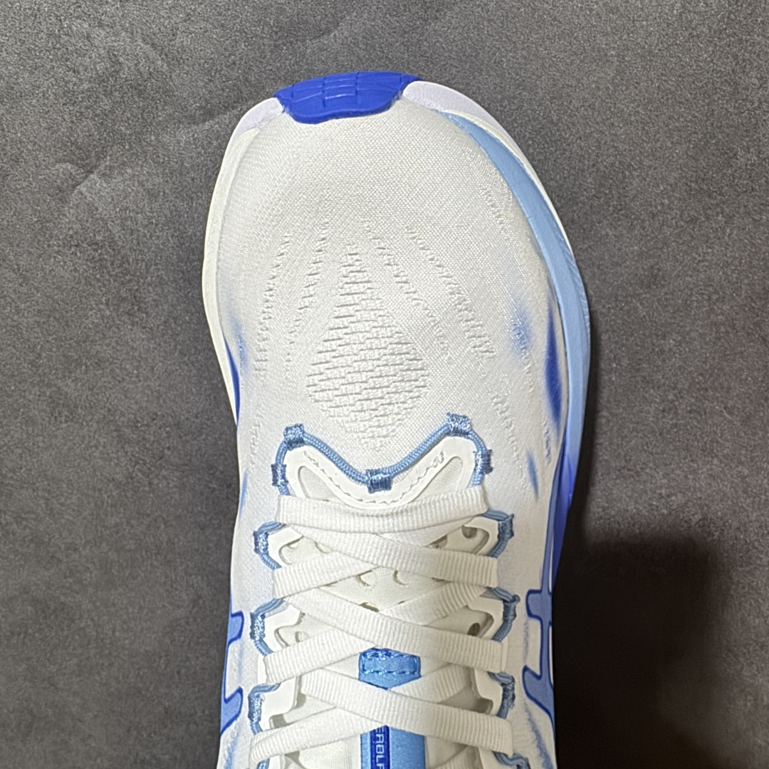 Asics Superblast 3 亚瑟士舒适透气运动跑鞋 货号：1013A177-600 尺码：36 36.5 37