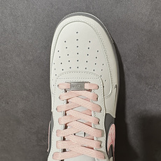 手绘涂鸦“暮色粉痕”Nike Air Force 1 “Dusk Pink Brush Mark”空军一号定制板鞋 浅米 手绘涂鸦“暮色粉痕”Nike Air Force 1 “Dusk Pink Brush Mark”空军一号定制板鞋 浅米