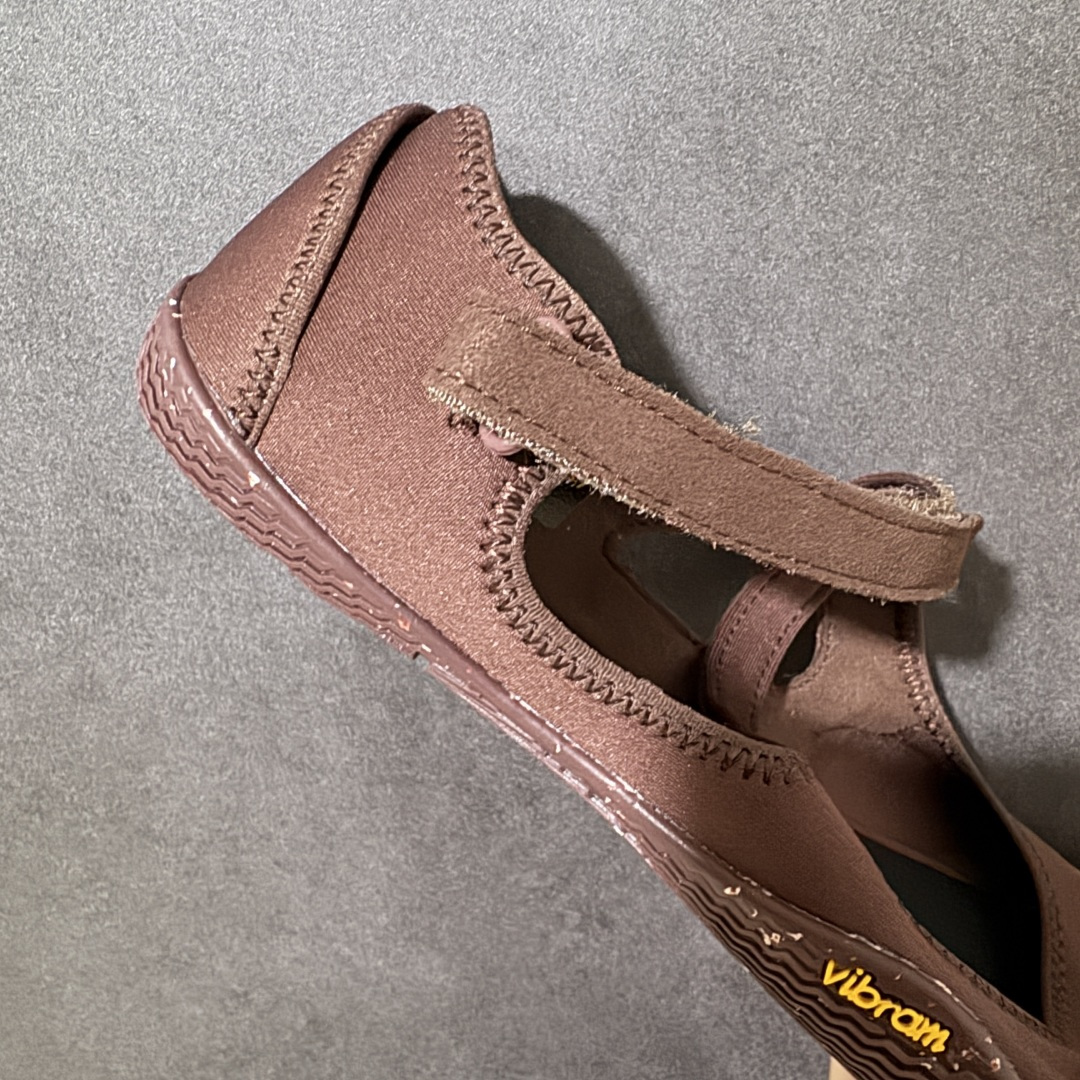 Vibram V-Soul 健身赤足深蹲支撑速干芭蕾五指鞋 货号：26W7202 尺码：36 37 38 39 40 4