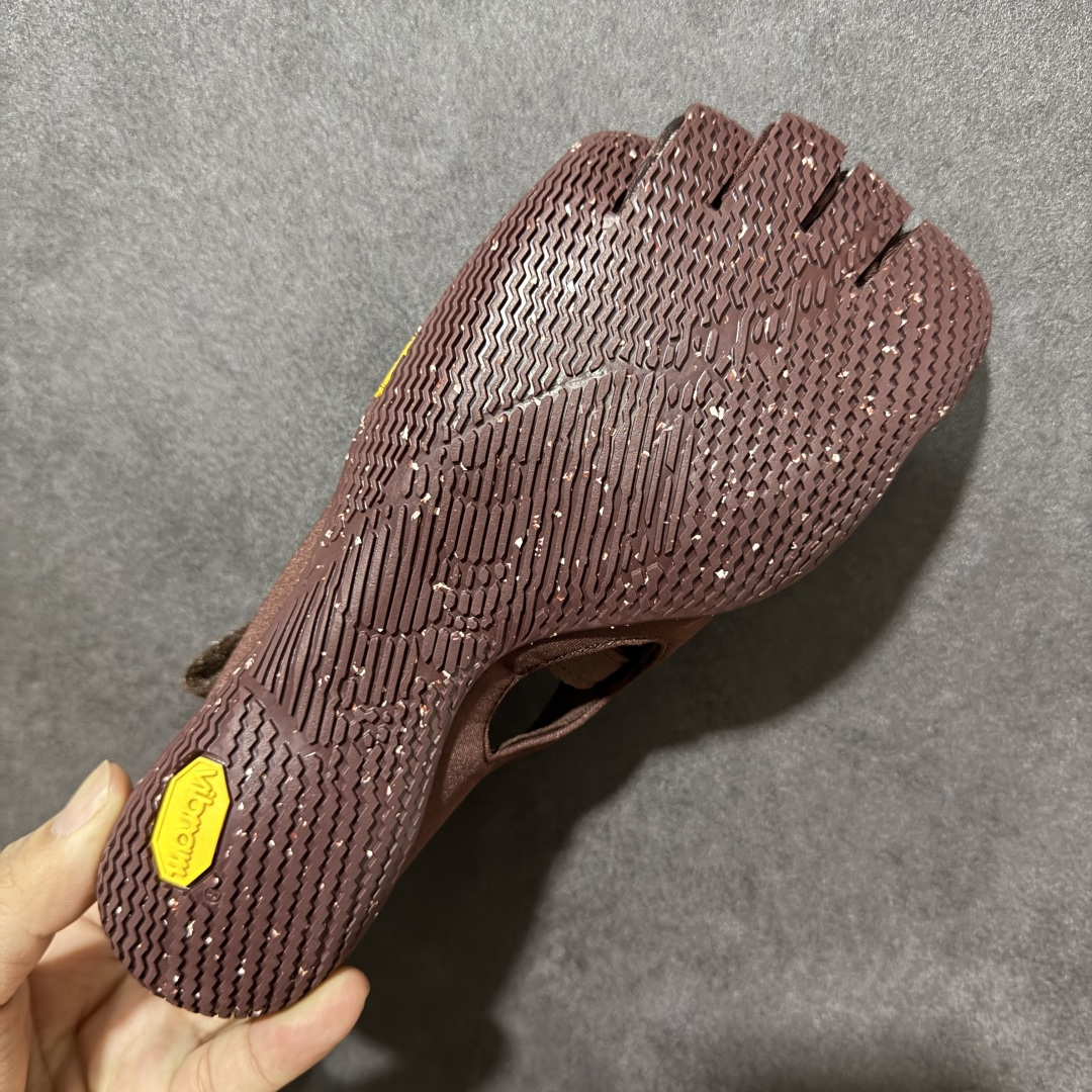 Vibram V-Soul 健身赤足深蹲支撑速干芭蕾五指鞋 货号：26W7202 尺码：36 37 38 39 40 4
