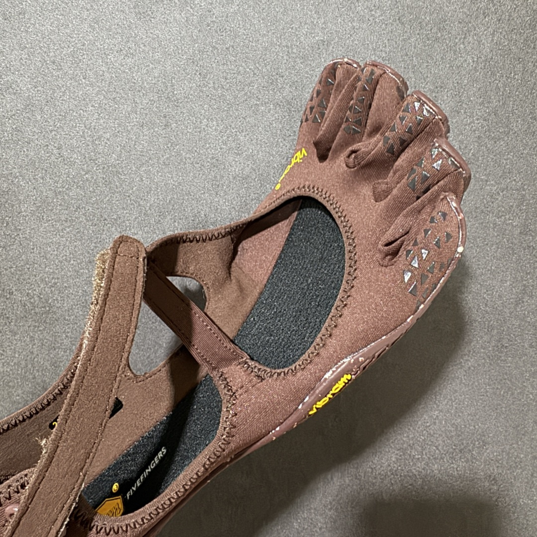 Vibram V-Soul 健身赤足深蹲支撑速干芭蕾五指鞋 货号：26W7202 尺码：36 37 38 39 40 4
