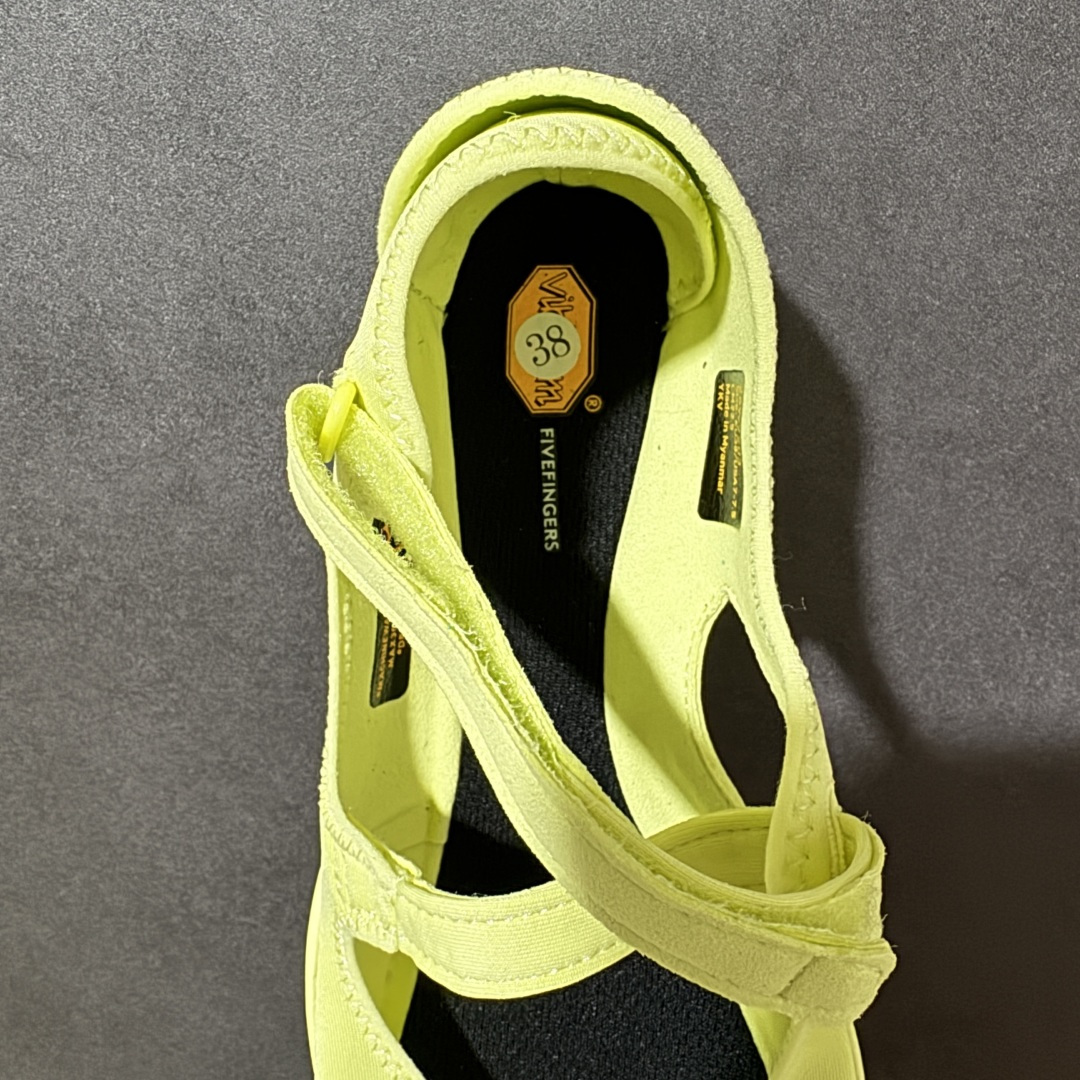 Vibram V-Soul 健身赤足深蹲支撑速干芭蕾五指鞋 货号：26W7203 尺码：36 37 38 39 40 4