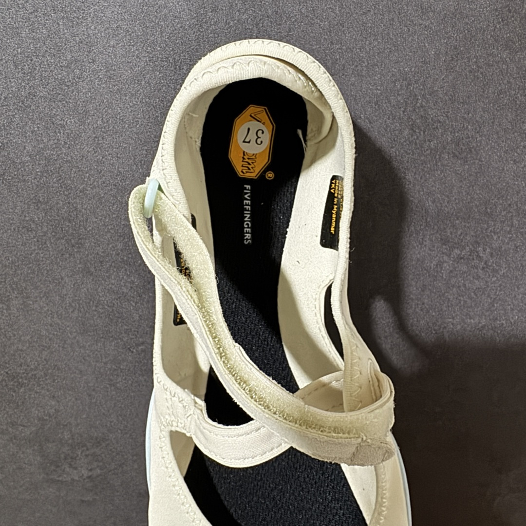 Vibram V-Soul 健身赤足深蹲支撑速干芭蕾五指鞋 货号：26W7205 尺码：36 37 38 39 40 4
