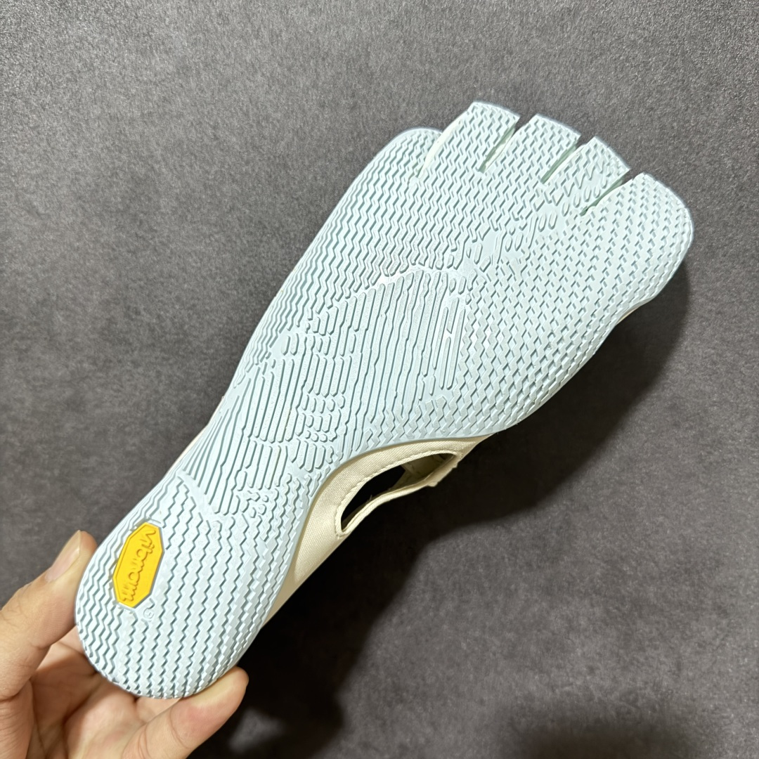 Vibram V-Soul 健身赤足深蹲支撑速干芭蕾五指鞋 货号：26W7205 尺码：36 37 38 39 40 4
