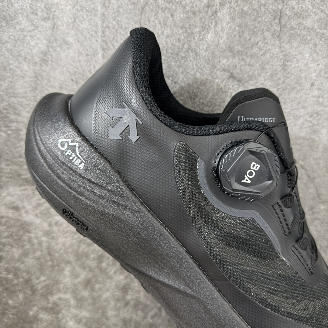 DESCENTE Ultra Ridge Boa 舒适运动 徒步鞋 官方同步上架 适合技术路线 单日徒步穿着 受到长途野