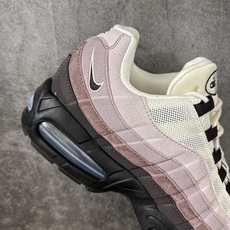 NK Air Max 95 OG 联名复古舒适气垫运动鞋 IQ0277-010 全部配色 原鞋开发生产 高度还原 一眼Z NK Air Max 95 OG 联名复古舒适气垫运动鞋 IQ0277-010 全部配色 原鞋开发生产 高度还原 一眼Z