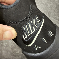 AJ5万圣节 Air Jordan 5 Halloween 舒适贴合 复古篮球鞋 黑红 货号:HQ7978-001 原厂 AJ5万圣节 Air Jordan 5 Halloween 舒适贴合 复古篮球鞋 黑红 货号:HQ7978-001 原厂