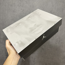AJ5万圣节 Air Jordan 5 Halloween 舒适贴合 复古篮球鞋 黑红 货号:HQ7978-001 原厂 AJ5万圣节 Air Jordan 5 Halloween 舒适贴合 复古篮球鞋 黑红 货号:HQ7978-001 原厂