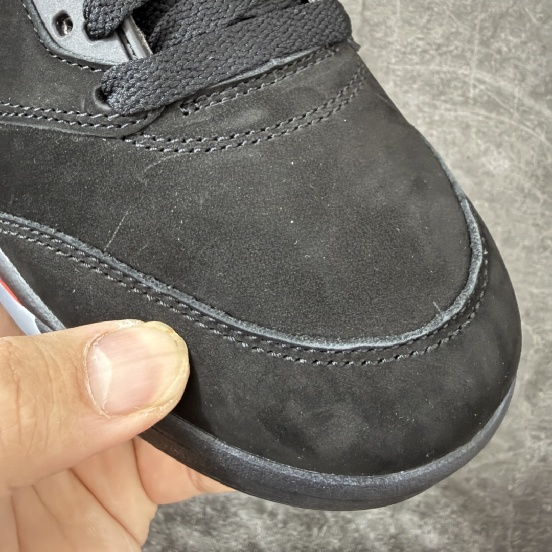 AJ5万圣节 Air Jordan 5 Halloween 舒适贴合 复古篮球鞋 黑红 货号:HQ7978-001 原厂 AJ5万圣节 Air Jordan 5 Halloween 舒适贴合 复古篮球鞋 黑红 货号:HQ7978-001 原厂