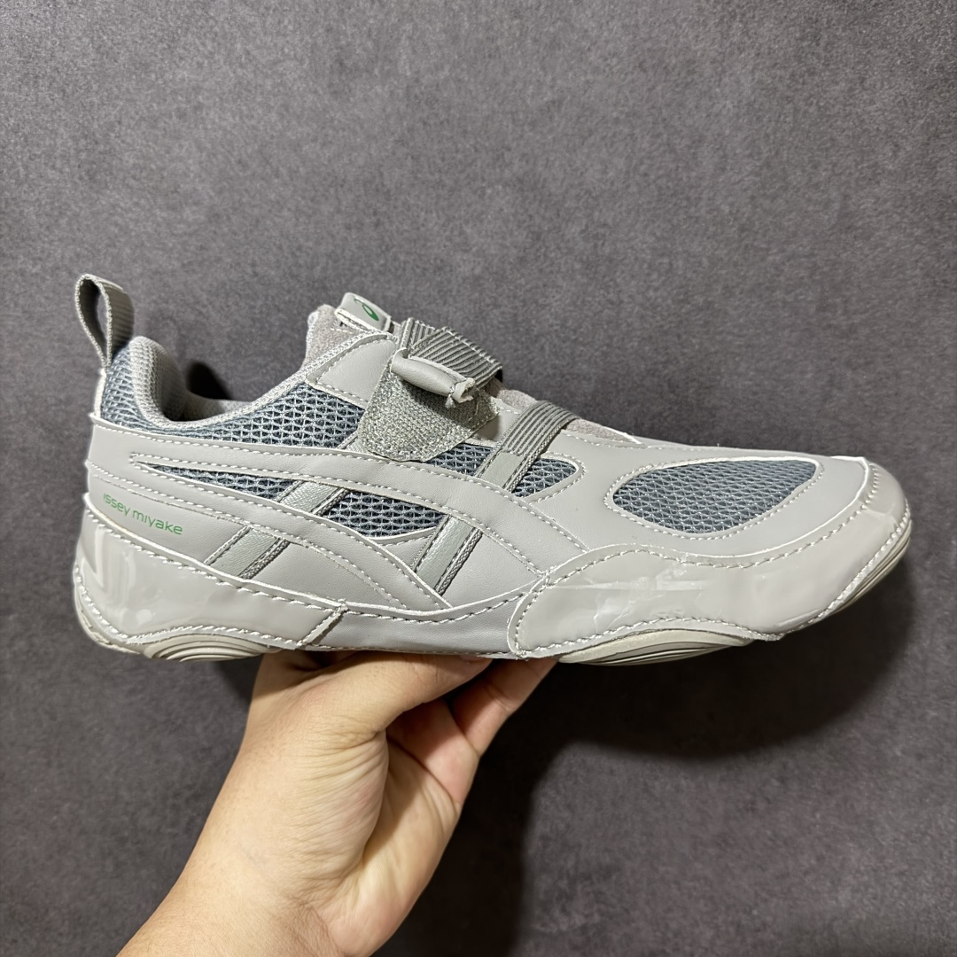 ISSEY MIYAKE/三宅一生 × ASICS HYPER TAPING 联名限定款 魔术贴薄底 舒适柔软 训练鞋 