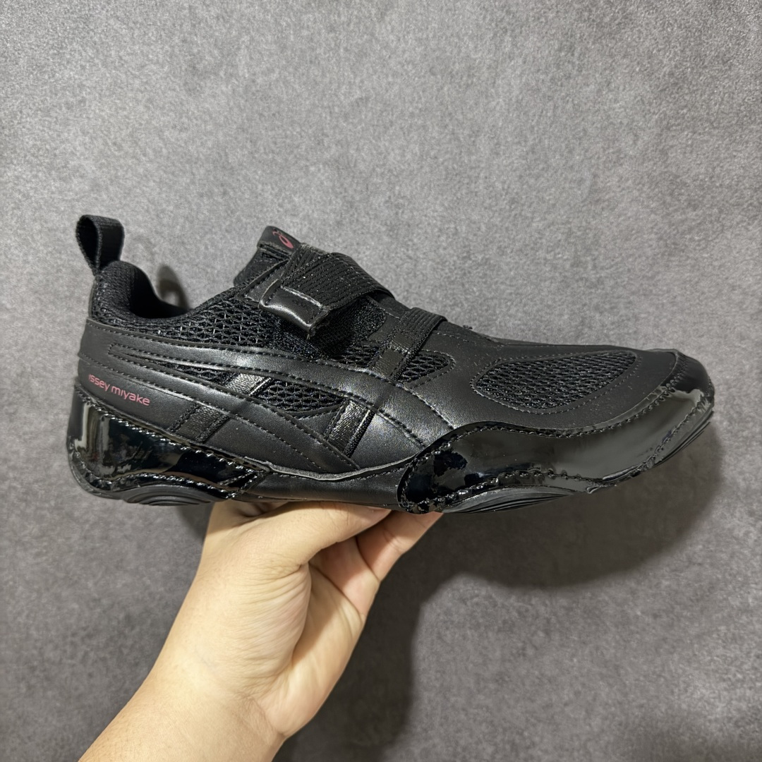 ISSEY MIYAKE/三宅一生 × ASICS HYPER TAPING 联名限定款 魔术贴薄底 舒适柔软 训练鞋 