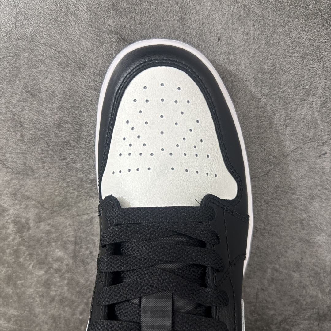 Air Jordan Low AJ1 乔1黑白色 低帮文化休闲运动板鞋 -043 市面中低帮最具代表性版本没有之一 口碑 Air Jordan Low AJ1 乔1黑白色 低帮文化休闲运动板鞋 -043 市面中低帮最具代表性版本没有之一 口碑