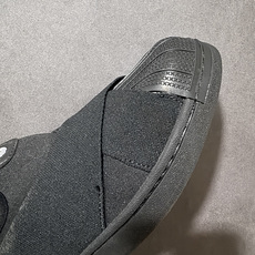 阿迪达斯十字交叉绑带Adidas SUPERSTAR SLIP ON W S 贝壳头 十字交叉绑带 白山联名款绑带板鞋 阿迪达斯十字交叉绑带Adidas SUPERSTAR SLIP ON W S 贝壳头 十字交叉绑带 白山联名款绑带板鞋