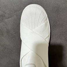 阿迪达斯十字交叉绑带Adidas SUPERSTAR SLIP ON W S 贝壳头 十字交叉绑带 白山联名款绑带板鞋 阿迪达斯十字交叉绑带Adidas SUPERSTAR SLIP ON W S 贝壳头 十字交叉绑带 白山联名款绑带板鞋