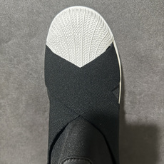 阿迪达斯十字交叉绑带Adidas SUPERSTAR SLIP ON W S 贝壳头 十字交叉绑带 白山联名款绑带板鞋 阿迪达斯十字交叉绑带Adidas SUPERSTAR SLIP ON W S 贝壳头 十字交叉绑带 白山联名款绑带板鞋