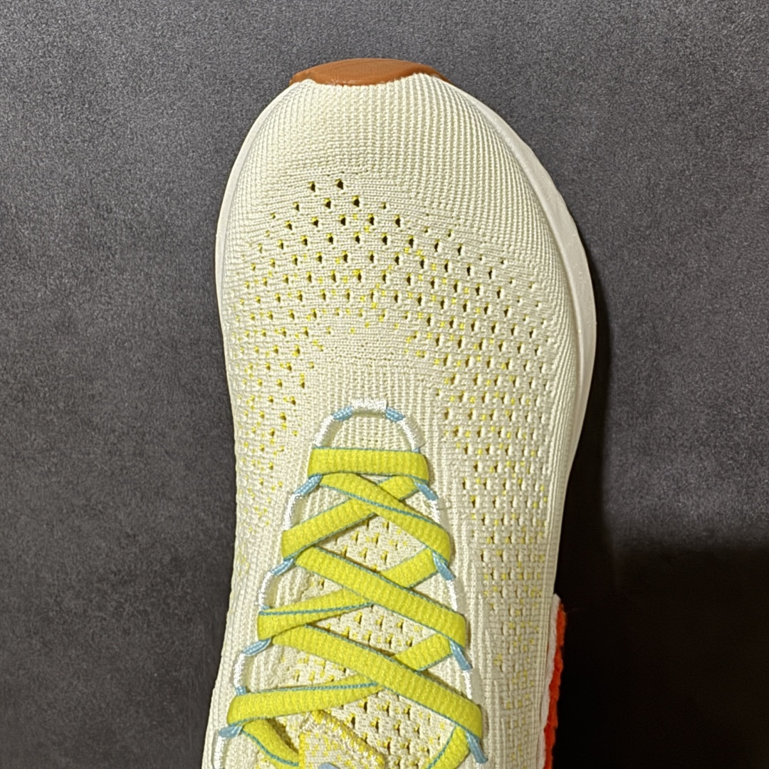 Brooks布鲁克斯 Glycerin StealthFit 22 时尚舒适百搭简约 低帮 跑步鞋 货号： 1B 744