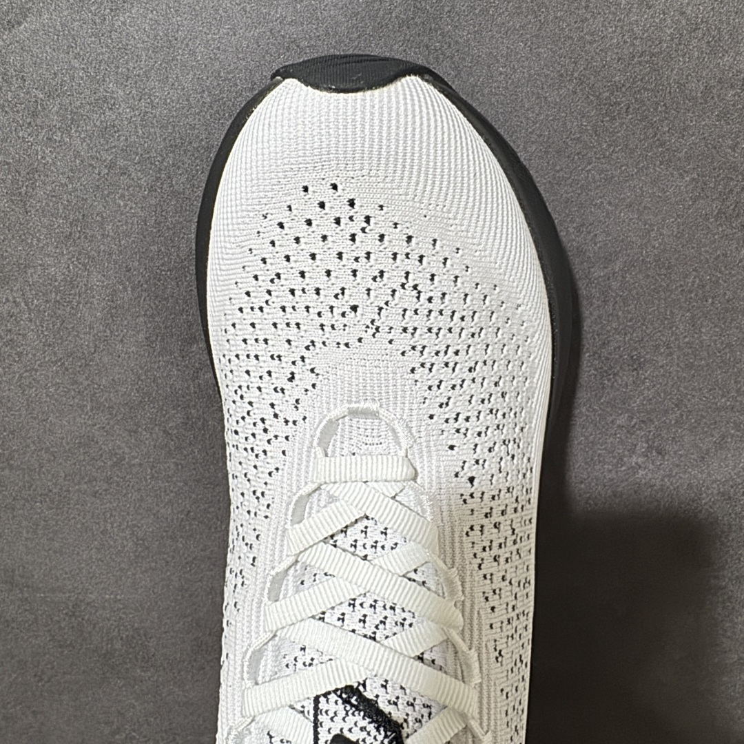 Brooks布鲁克斯 Glycerin StealthFit 22 时尚舒适百搭简约 低帮 跑步鞋 货号： 1D 135