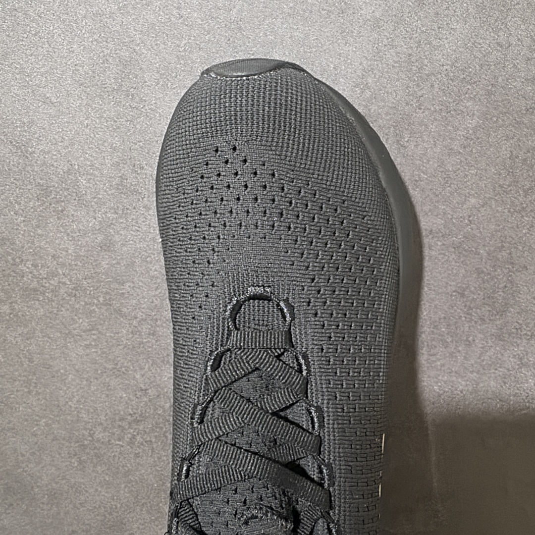 Brooks布鲁克斯 Glycerin StealthFit 22 时尚舒适百搭简约 低帮 跑步鞋 货号： 1B 068
