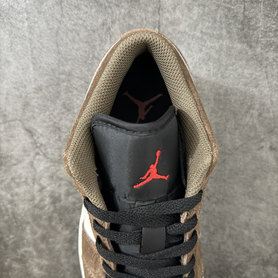 Air Jordan Low AJ1 乔1白棕翻毛色 低帮文化休闲运动板鞋 -200 市面中低帮最具代表性版本没有之一 Air Jordan Low AJ1 乔1白棕翻毛色 低帮文化休闲运动板鞋 -200 市面中低帮最具代表性版本没有之一