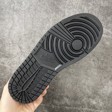 Air Jordan Low AJ1 乔1白棕翻毛色 低帮文化休闲运动板鞋 -200 市面中低帮最具代表性版本没有之一 Air Jordan Low AJ1 乔1白棕翻毛色 低帮文化休闲运动板鞋 -200 市面中低帮最具代表性版本没有之一