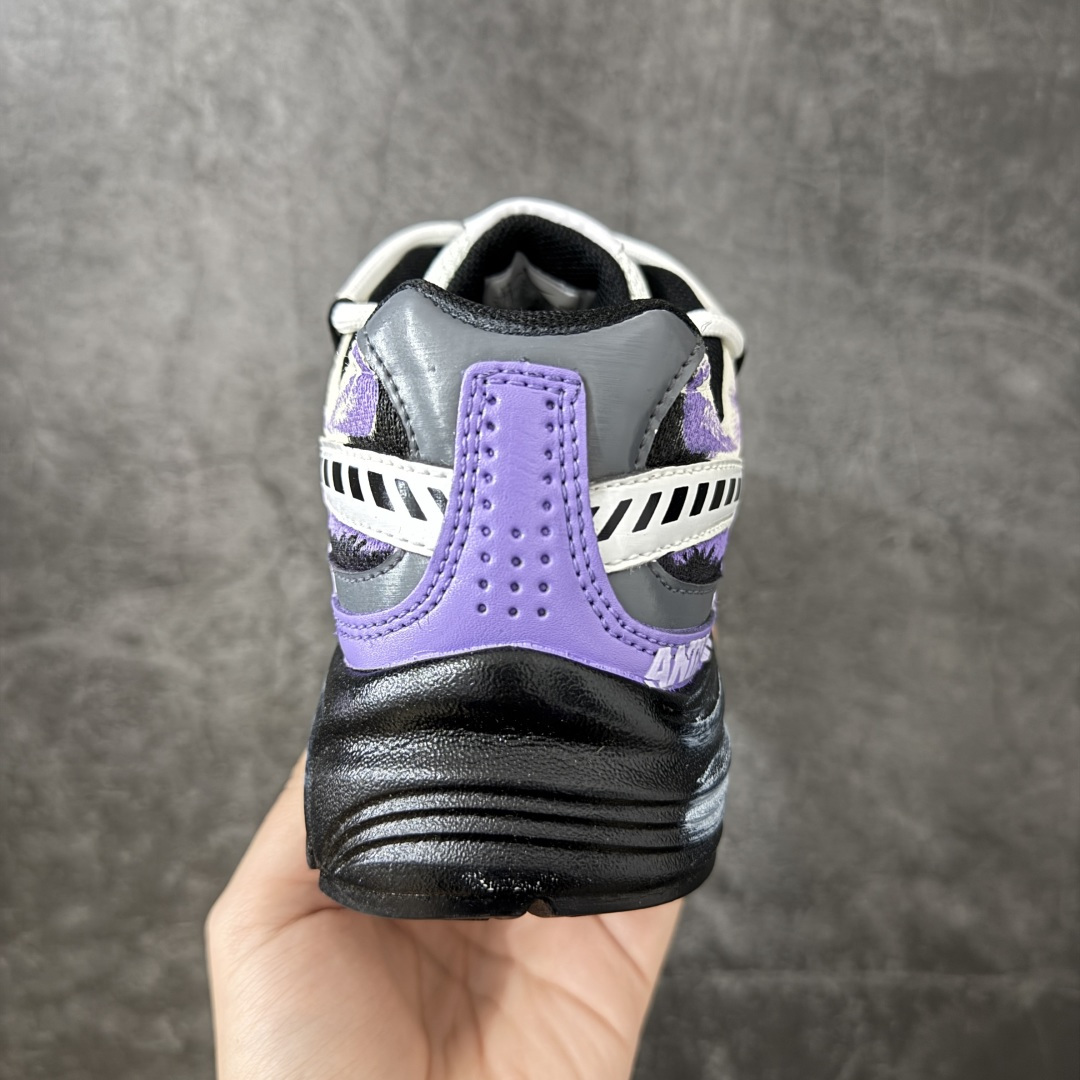 NIKE INITIATOR 创始者系列复古休闲运动舒适跑鞋 此款为人工手绘定制图案 原版基于Nike Initiato NIKE INITIATOR 创始者系列复古休闲运动舒适跑鞋 此款为人工手绘定制图案 原版基于Nike Initiato