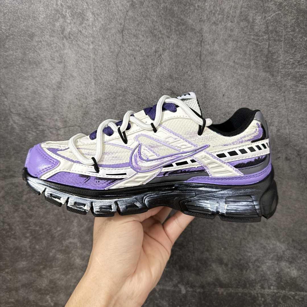 NIKE INITIATOR 创始者系列复古休闲运动舒适跑鞋 此款为人工手绘定制图案 原版基于Nike Initiato NIKE INITIATOR 创始者系列复古休闲运动舒适跑鞋 此款为人工手绘定制图案 原版基于Nike Initiato