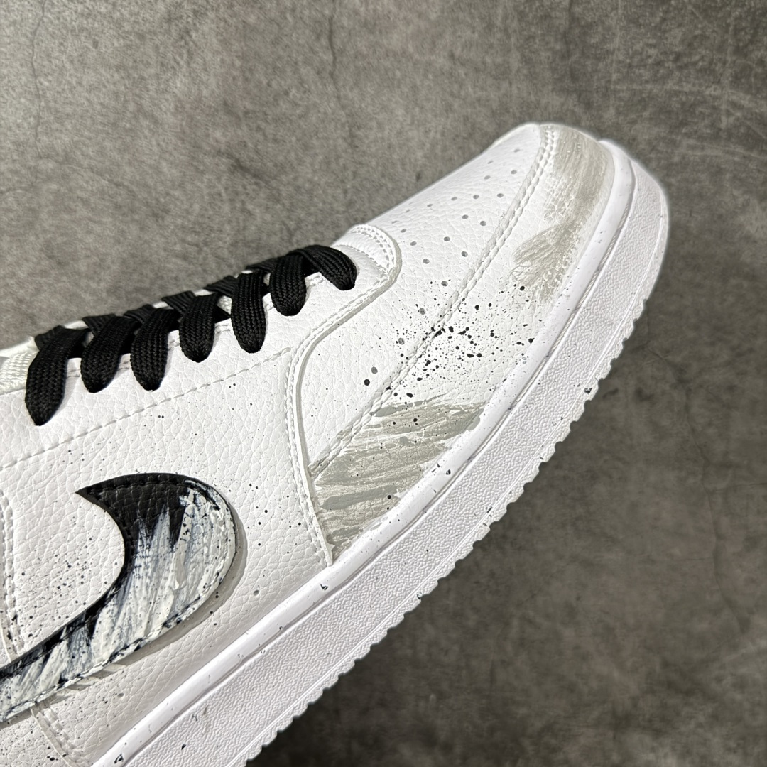 NIKE COURT VISION LO ‘DIY’定制 低帮百搭 透气休闲运动板鞋 兼顾舒适脚感和出众风范 演绎匠心之 NIKE COURT VISION LO ‘DIY’定制 低帮百搭 透气休闲运动板鞋 兼顾舒适脚感和出众风范 演绎匠心之