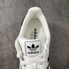 头层原厂皮 adidas originals Superstar 2 贝壳头 简约经典 舒适时尚 复古板鞋 男女同款 白 头层原厂皮 adidas originals Superstar 2 贝壳头 简约经典 舒适时尚 复古板鞋 男女同款 白