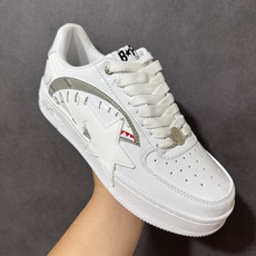 A Bathing Ape/安逸猿 男女运动鞋复古板鞋 升级原楦原纸版数据开发,采用超软皮革鞋面材质,内置全掌air s A Bathing Ape/安逸猿 男女运动鞋复古板鞋 升级原楦原纸版数据开发,采用超软皮革鞋面材质,内置全掌air s
