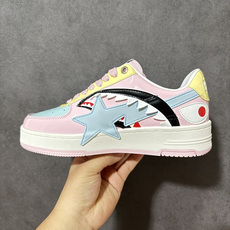 A Bathing Ape/安逸猿 男女运动鞋复古板鞋 升级原楦原纸版数据开发,采用超软皮革鞋面材质,内置全掌air s A Bathing Ape/安逸猿 男女运动鞋复古板鞋 升级原楦原纸版数据开发,采用超软皮革鞋面材质,内置全掌air s