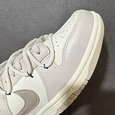 Nike SB Dunk Low 绑带 低帮休闲板鞋 大厂纯原品质出货 超高清洁度 皮料切割干净无任何毛边 细节完美 货 Nike SB Dunk Low 绑带 低帮休闲板鞋 大厂纯原品质出货 超高清洁度 皮料切割干净无任何毛边 细节完美 货