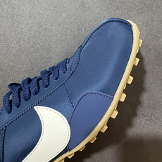 Nike Moon Shoe OG Summit 耐克 柔软舒适防滑耐磨 低帮休闲板鞋 货号:IW0955-400 尺码 Nike Moon Shoe OG Summit 耐克 柔软舒适防滑耐磨 低帮休闲板鞋 货号:IW0955-400 尺码