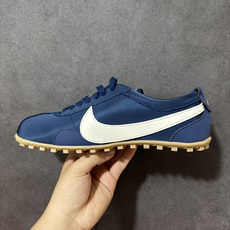 Nike Moon Shoe OG Summit 耐克 柔软舒适防滑耐磨 低帮休闲板鞋 货号:IW0955-400 尺码 Nike Moon Shoe OG Summit 耐克 柔软舒适防滑耐磨 低帮休闲板鞋 货号:IW0955-400 尺码