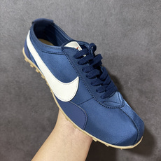 Nike Moon Shoe OG Summit 耐克 柔软舒适防滑耐磨 低帮休闲板鞋 货号:IW0955-400 尺码 Nike Moon Shoe OG Summit 耐克 柔软舒适防滑耐磨 低帮休闲板鞋 货号:IW0955-400 尺码