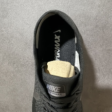 耐克(NIKE)Air VaporMax Flyknit 轻盈透气针织男气垫跑步鞋 回弹缓冲休闲鞋 防滑 减震 耐磨 轻 耐克(NIKE)Air VaporMax Flyknit 轻盈透气针织男气垫跑步鞋 回弹缓冲休闲鞋 防滑 减震 耐磨 轻