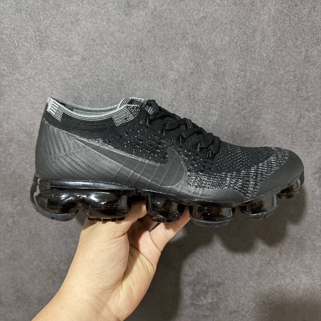 耐克(NIKE)Air VaporMax Flyknit 轻盈透气针织男气垫跑步鞋 回弹缓冲休闲鞋 防滑 减震 耐磨 轻 耐克(NIKE)Air VaporMax Flyknit 轻盈透气针织男气垫跑步鞋 回弹缓冲休闲鞋 防滑 减震 耐磨 轻