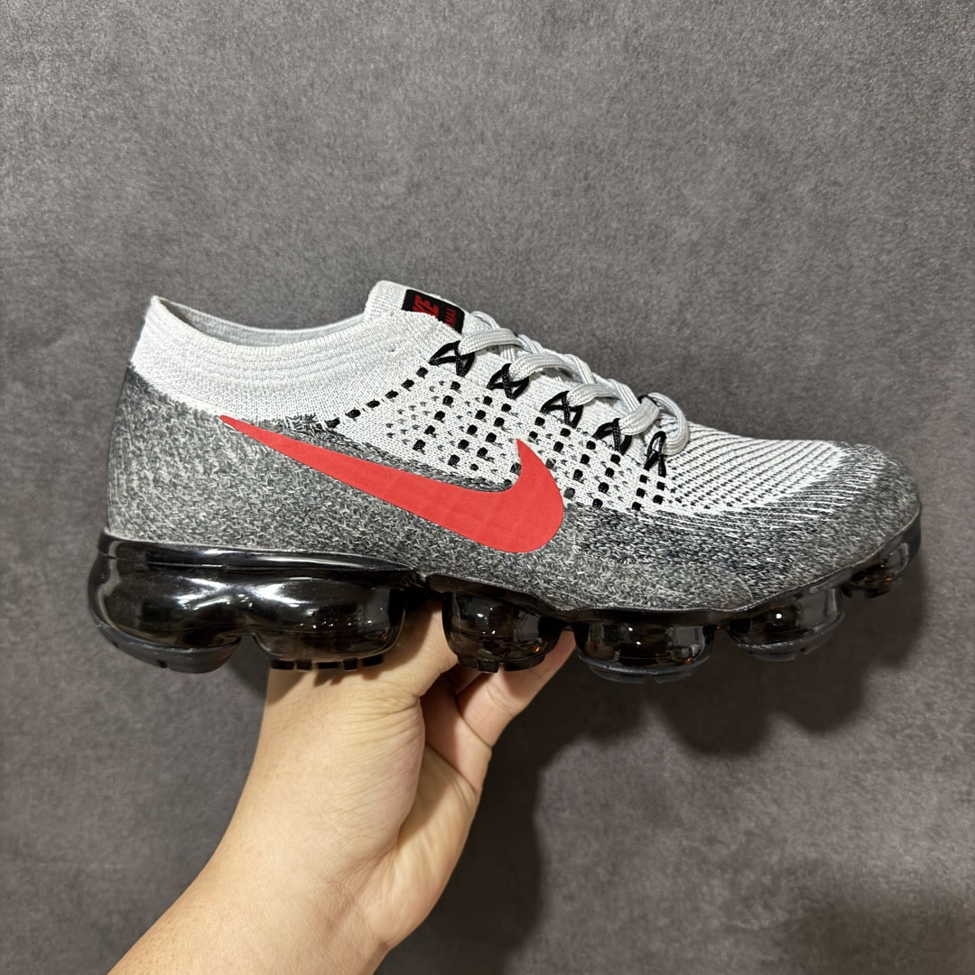 耐克(NIKE)Air VaporMax Flyknit 轻盈透气针织男气垫跑步鞋 回弹缓冲休闲鞋 防滑 减震 耐磨 轻 耐克(NIKE)Air VaporMax Flyknit 轻盈透气针织男气垫跑步鞋 回弹缓冲休闲鞋 防滑 减震 耐磨 轻