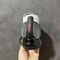 耐克(NIKE)Air VaporMax Flyknit 轻盈透气针织男气垫跑步鞋 回弹缓冲休闲鞋 防滑 减震 耐磨 轻 耐克(NIKE)Air VaporMax Flyknit 轻盈透气针织男气垫跑步鞋 回弹缓冲休闲鞋 防滑 减震 耐磨 轻