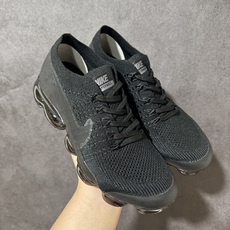 耐克(NIKE)Air VaporMax Flyknit 轻盈透气针织男气垫跑步鞋 回弹缓冲休闲鞋 防滑 减震 耐磨 轻 耐克(NIKE)Air VaporMax Flyknit 轻盈透气针织男气垫跑步鞋 回弹缓冲休闲鞋 防滑 减震 耐磨 轻