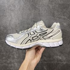 Asics Gel Kayano 12.1 亚瑟士卡亚诺12.1代系列低帮轻量缓震休闲运动跑步鞋 采用环保太空合成革配合 Asics Gel Kayano 12.1 亚瑟士卡亚诺12.1代系列低帮轻量缓震休闲运动跑步鞋 采用环保太空合成革配合