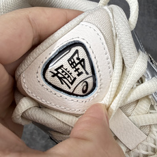 Asics Gel Kayano 12.1 亚瑟士卡亚诺12.1代系列低帮轻量缓震休闲运动跑步鞋 采用环保太空合成革配合 Asics Gel Kayano 12.1 亚瑟士卡亚诺12.1代系列低帮轻量缓震休闲运动跑步鞋 采用环保太空合成革配合