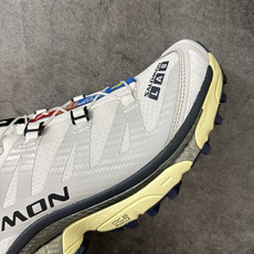 Salomon萨洛蒙 XT-4 OG 户外越野跑鞋 鞋面采用SENSIFIT贴合技术 全方位贴合包裹脚型 鞋跟部鞋底牵引 Salomon萨洛蒙 XT-4 OG 户外越野跑鞋 鞋面采用SENSIFIT贴合技术 全方位贴合包裹脚型 鞋跟部鞋底牵引