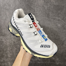 Salomon萨洛蒙 XT-4 OG 户外越野跑鞋 鞋面采用SENSIFIT贴合技术 全方位贴合包裹脚型 鞋跟部鞋底牵引 Salomon萨洛蒙 XT-4 OG 户外越野跑鞋 鞋面采用SENSIFIT贴合技术 全方位贴合包裹脚型 鞋跟部鞋底牵引
