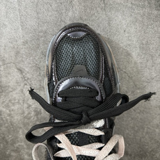 Nike V2K Run 减震防滑复古低帮跑步鞋 #鞋款被命名为 Runtekk 设计上借鉴了 2000 年的跑鞋风格 Nike V2K Run 减震防滑复古低帮跑步鞋 #鞋款被命名为 Runtekk 设计上借鉴了 2000 年的跑鞋风格